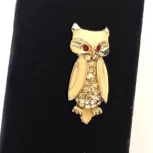 Vintage Owl Brooch Goldtone with Rhinestones Red Eyes / Enamel Wings